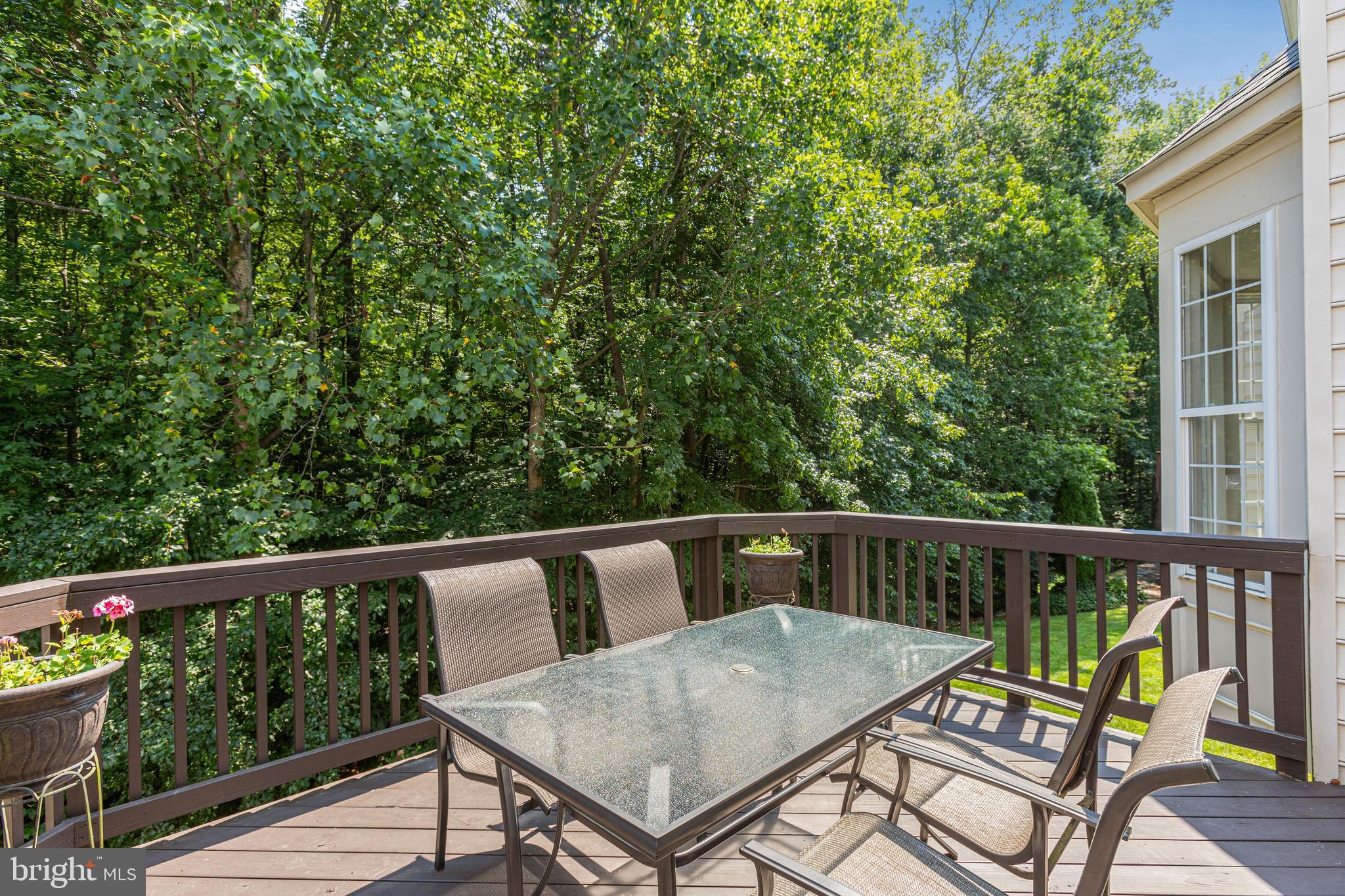 ASHTON WELLS - Residential