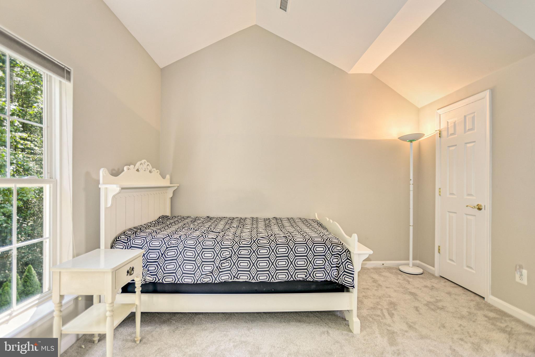 ASHTON WELLS - Residential