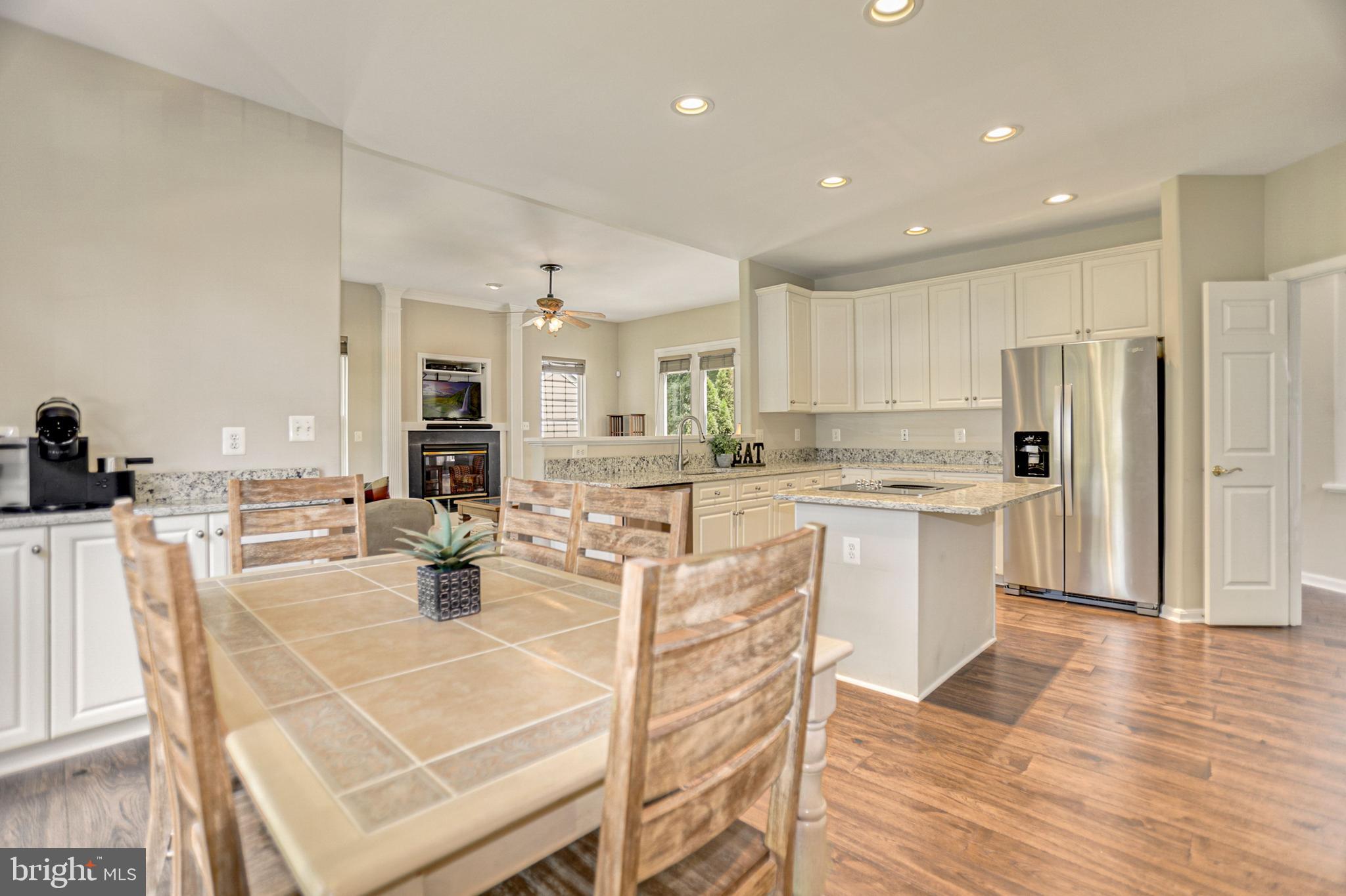 ASHTON WELLS - Residential