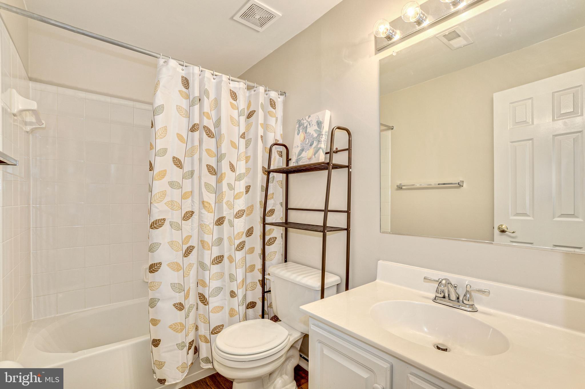 ASHTON WELLS - Residential