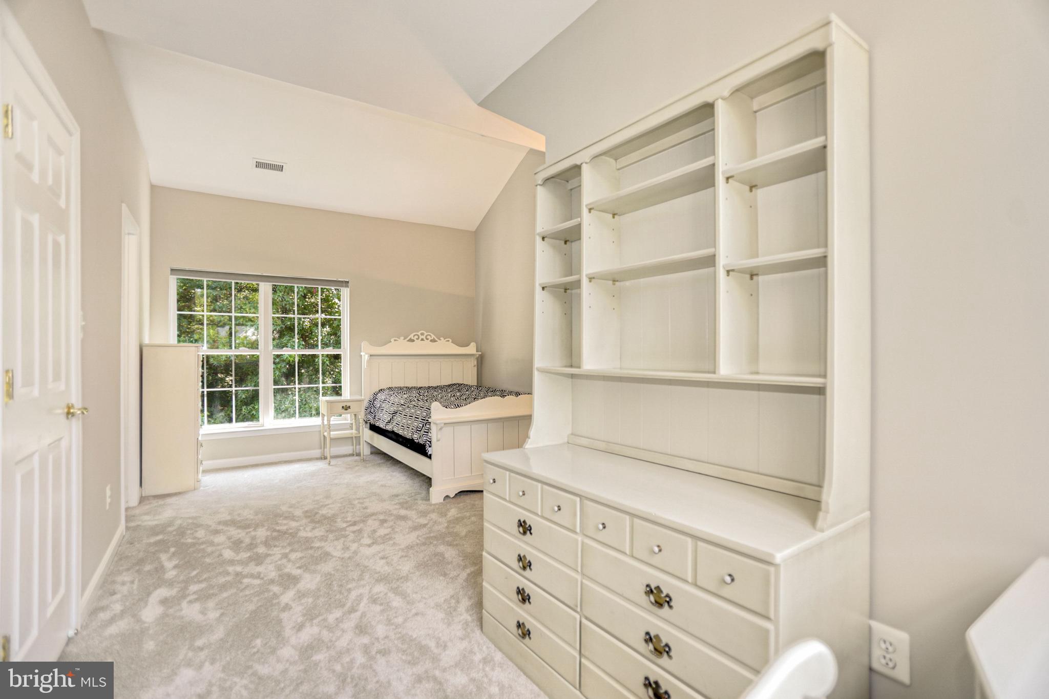 ASHTON WELLS - Residential