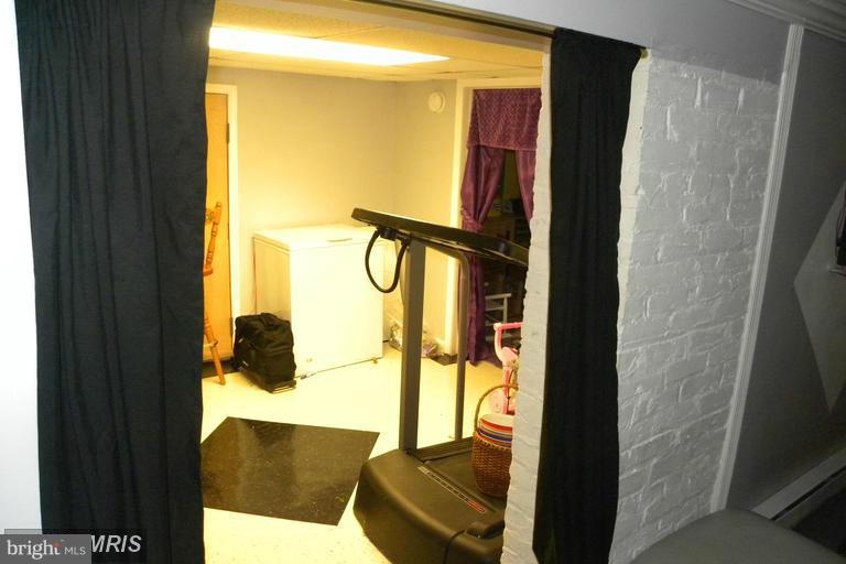 HAYWOOD HEIGHTS - Residential Lease