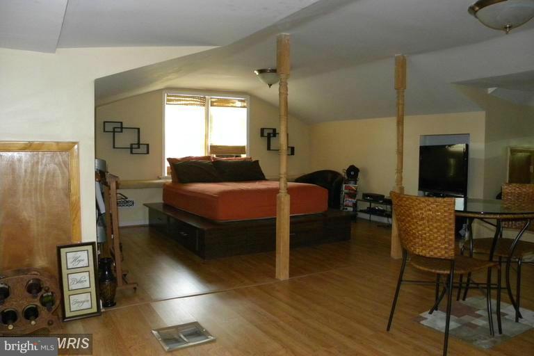 HAYWOOD HEIGHTS - Residential Lease