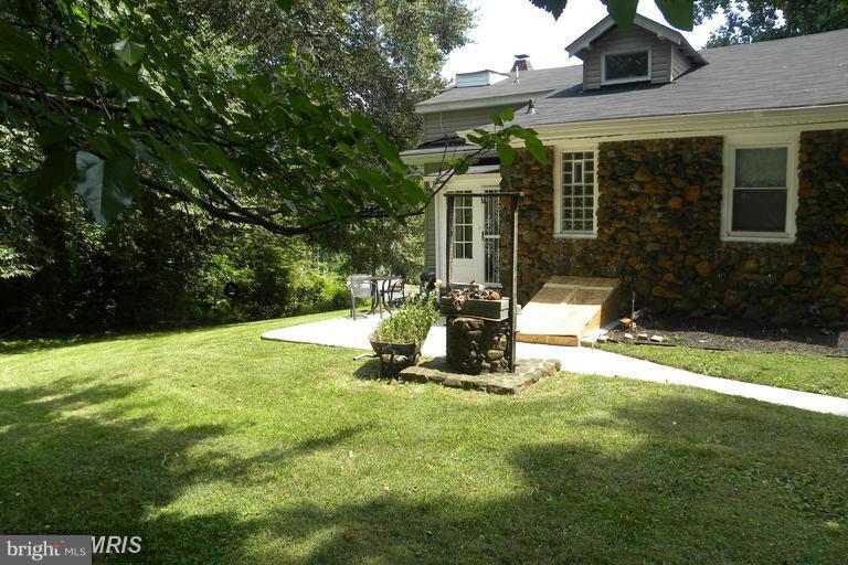 HAYWOOD HEIGHTS - Residential Lease