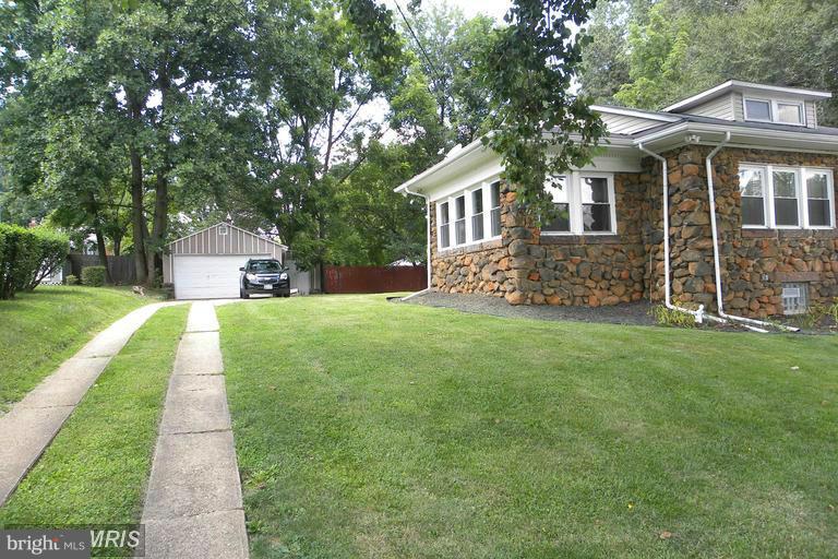 HAYWOOD HEIGHTS - Residential Lease