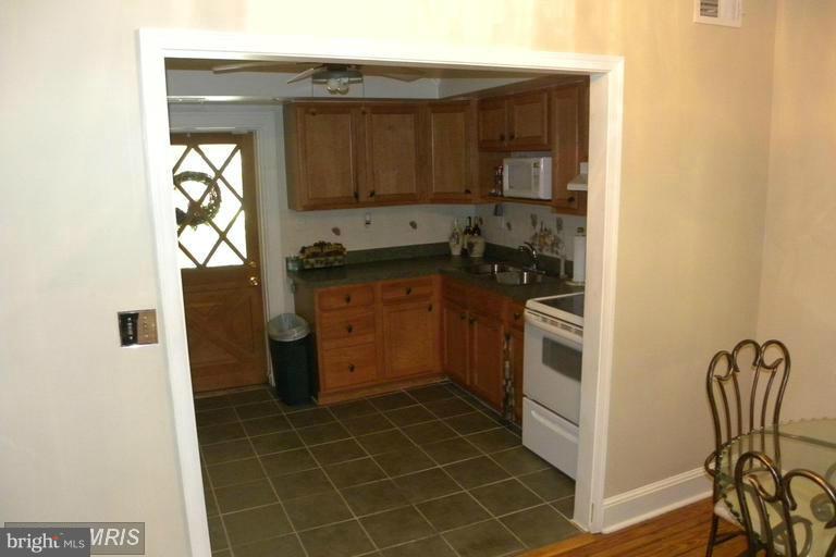 HAYWOOD HEIGHTS - Residential Lease