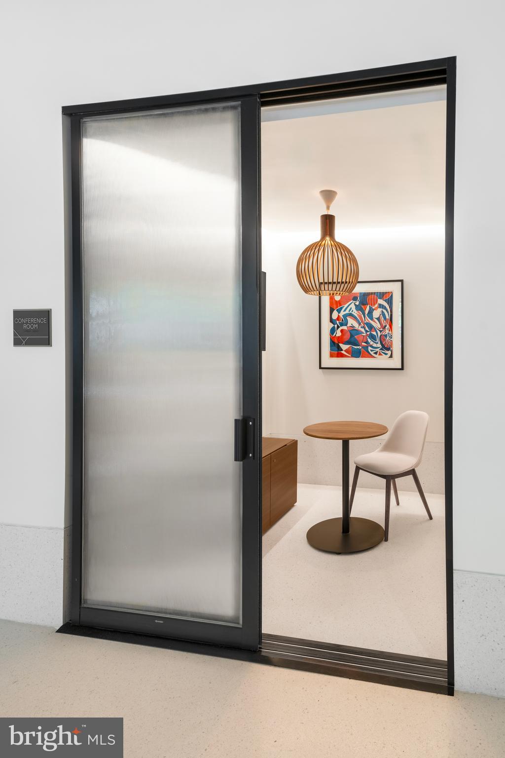 CRYSTAL CITY - Residential Lease