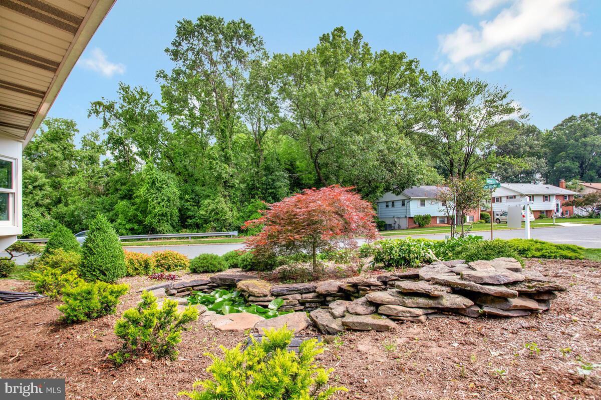 8218 SHERBROOKE COURT