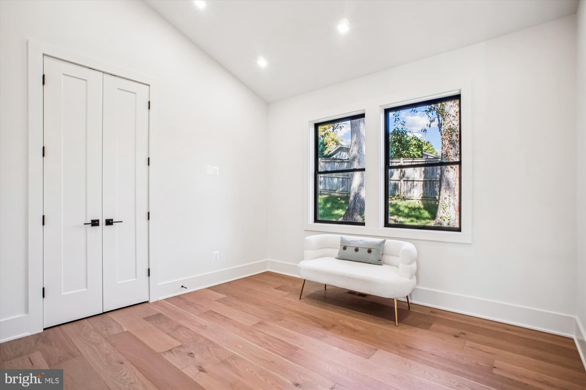 BEL AIR - Residential