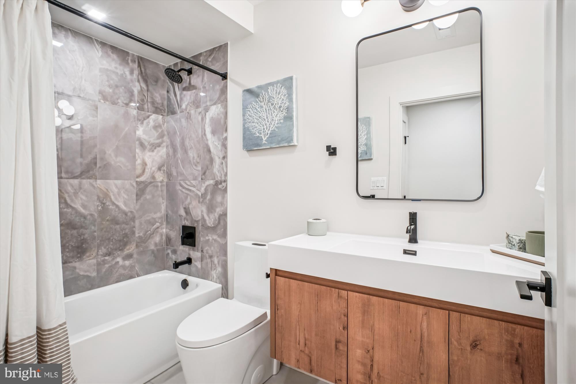 BEL AIR - Residential