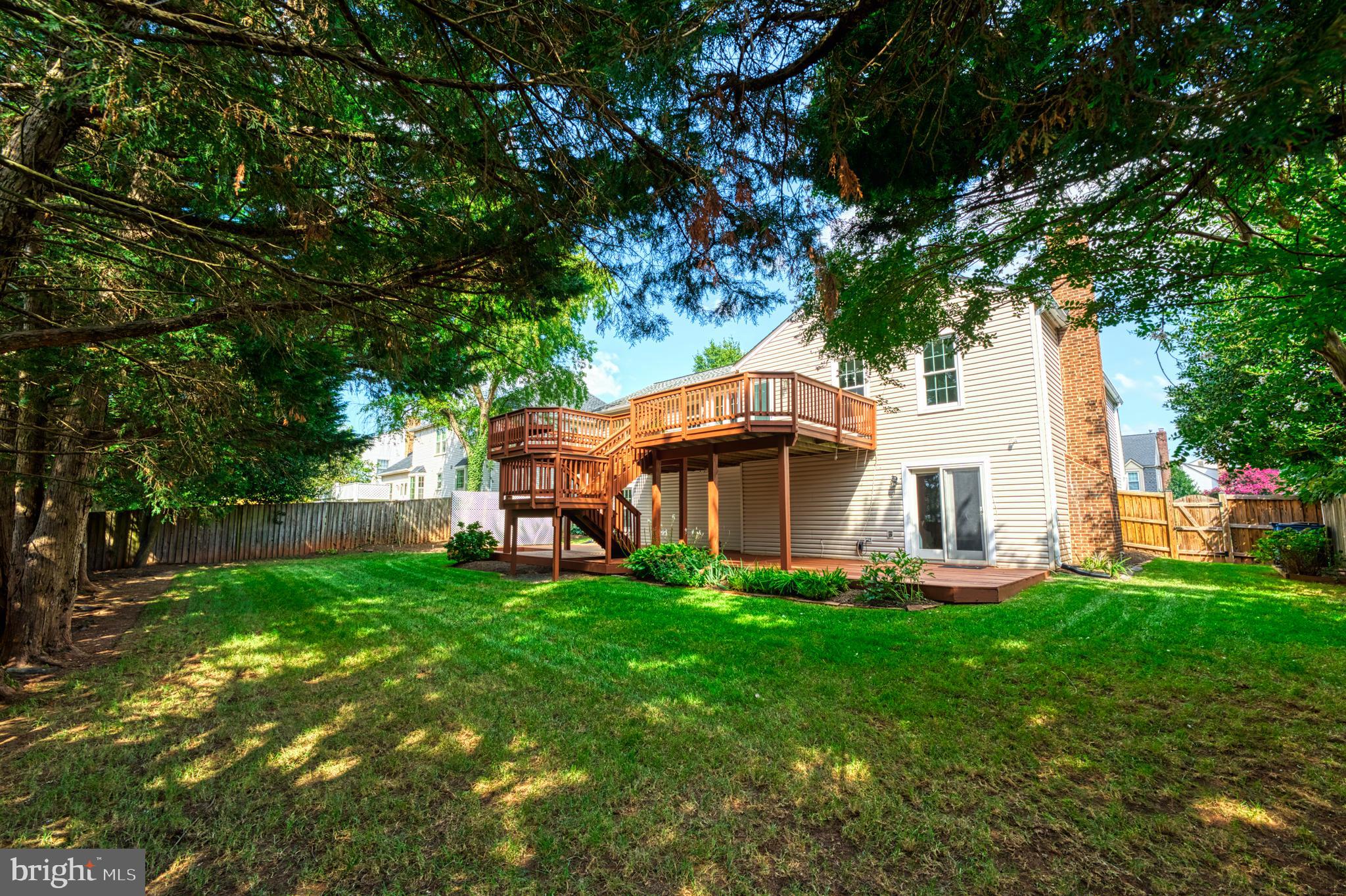 HUNTERS RUN - Residential