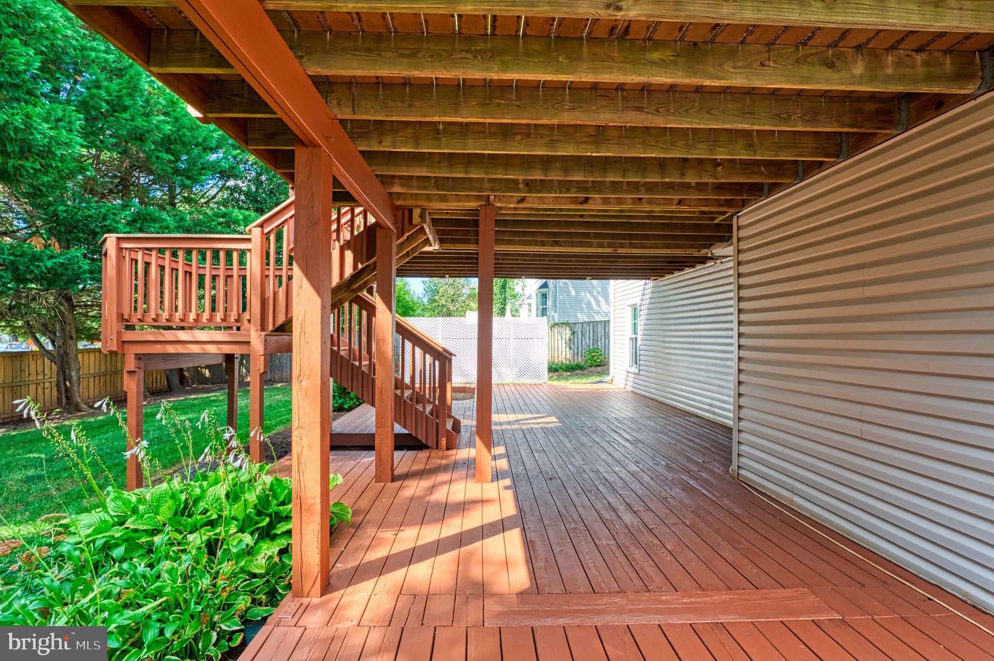 HUNTERS RUN - Residential