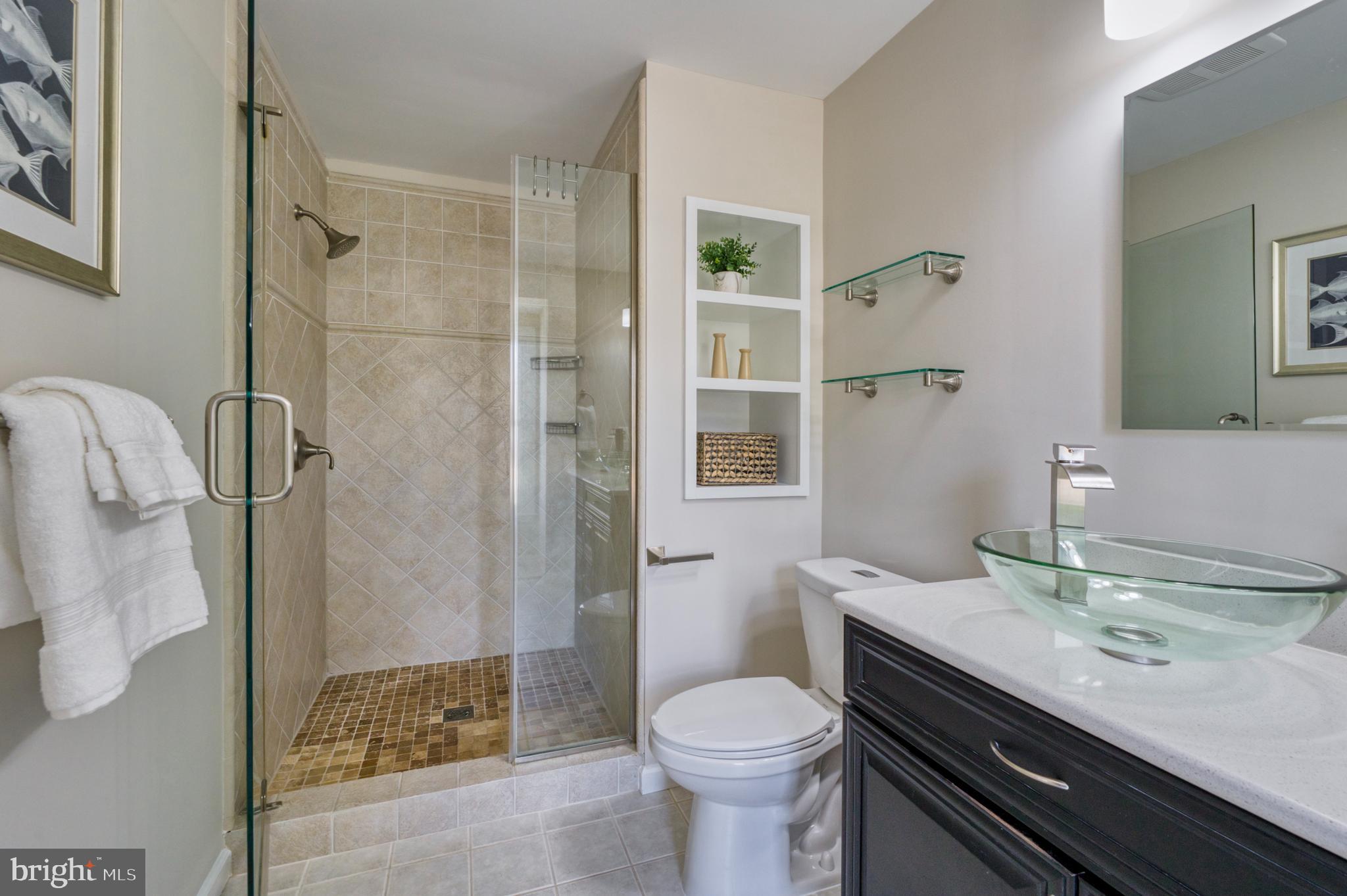 HUNTERS RUN - Residential