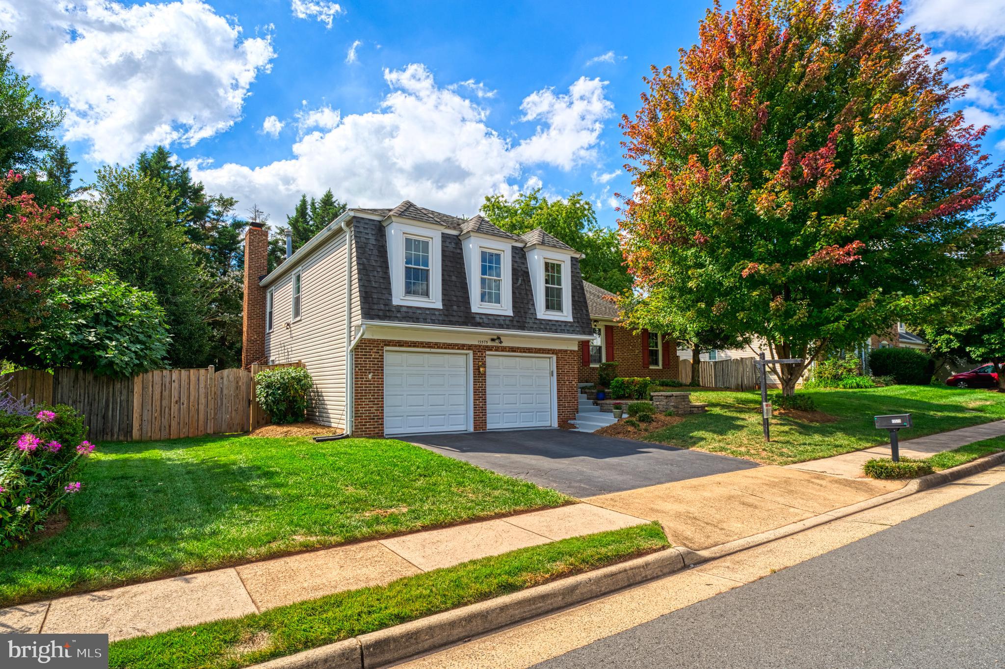 HUNTERS RUN - Residential