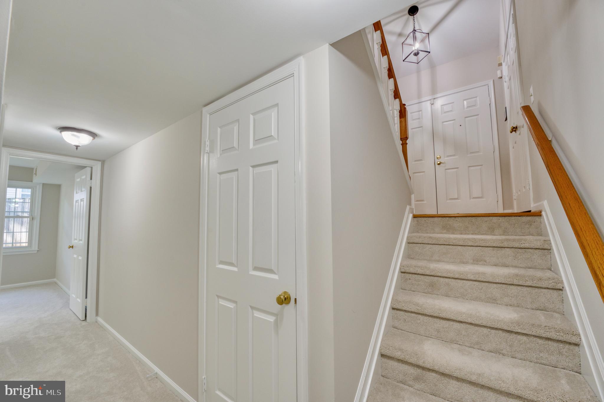 HUNTERS RUN - Residential