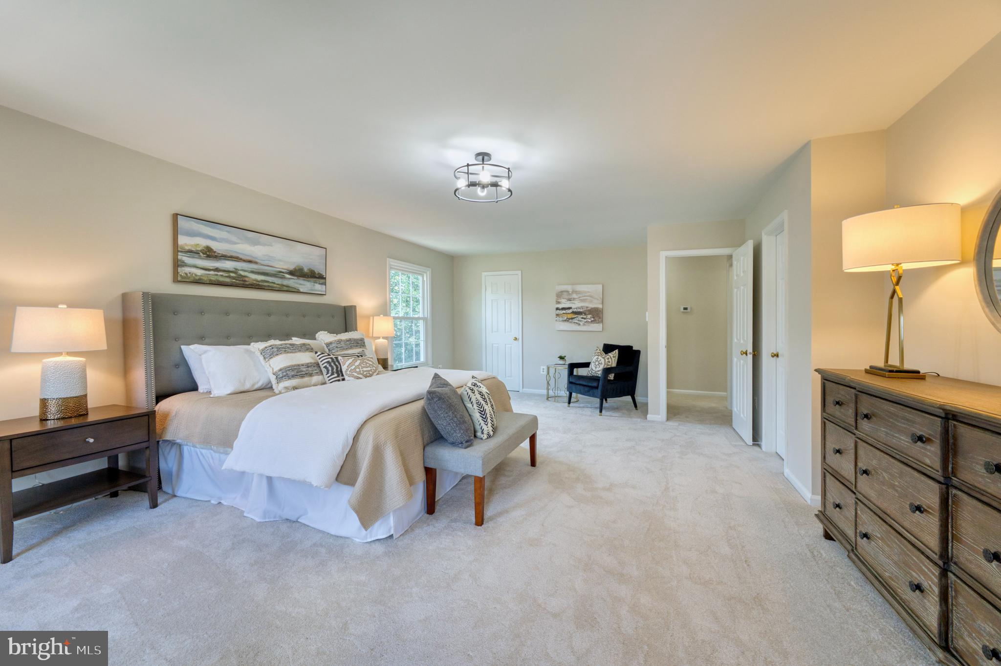 HUNTERS RUN - Residential