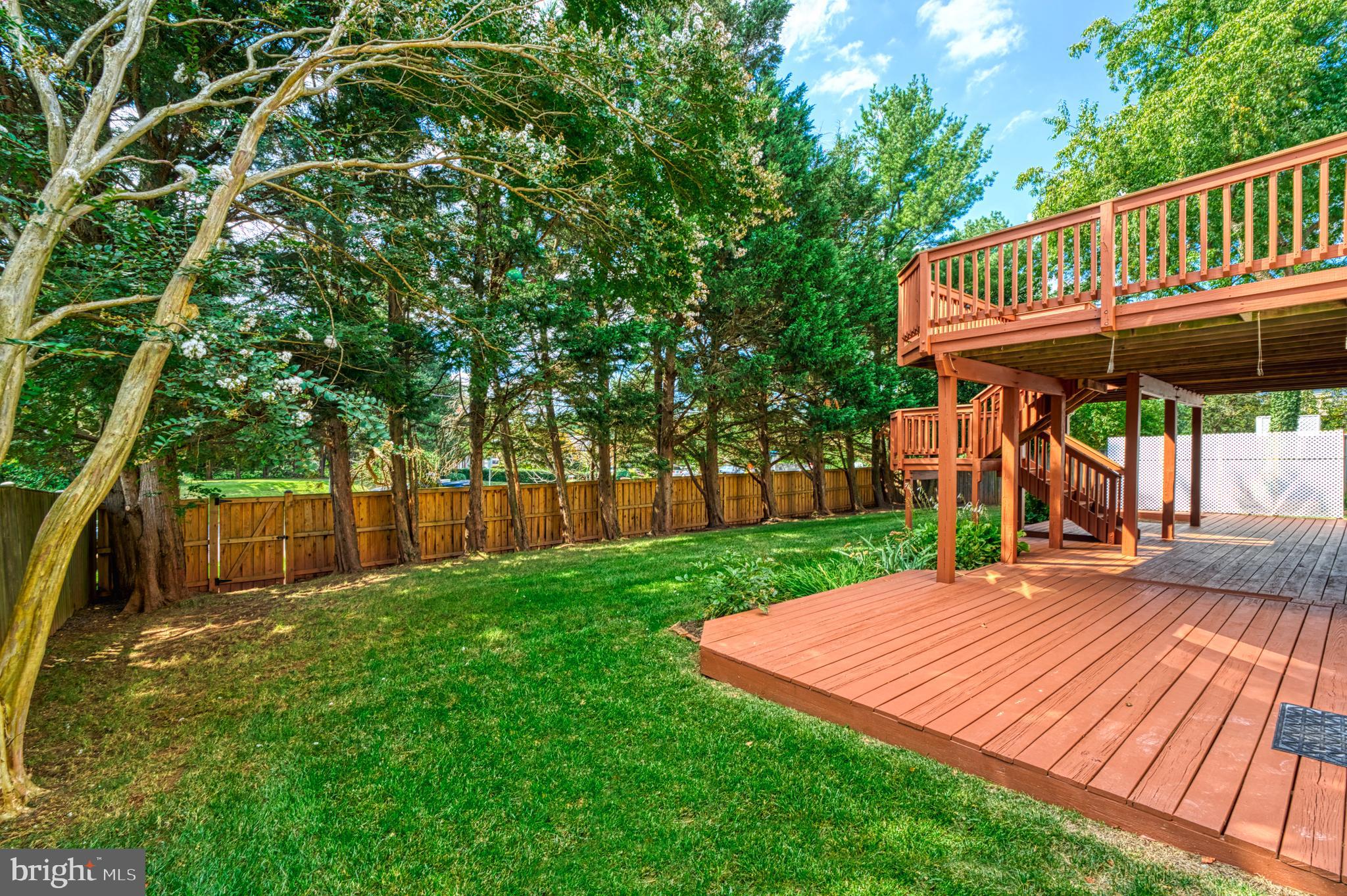 HUNTERS RUN - Residential