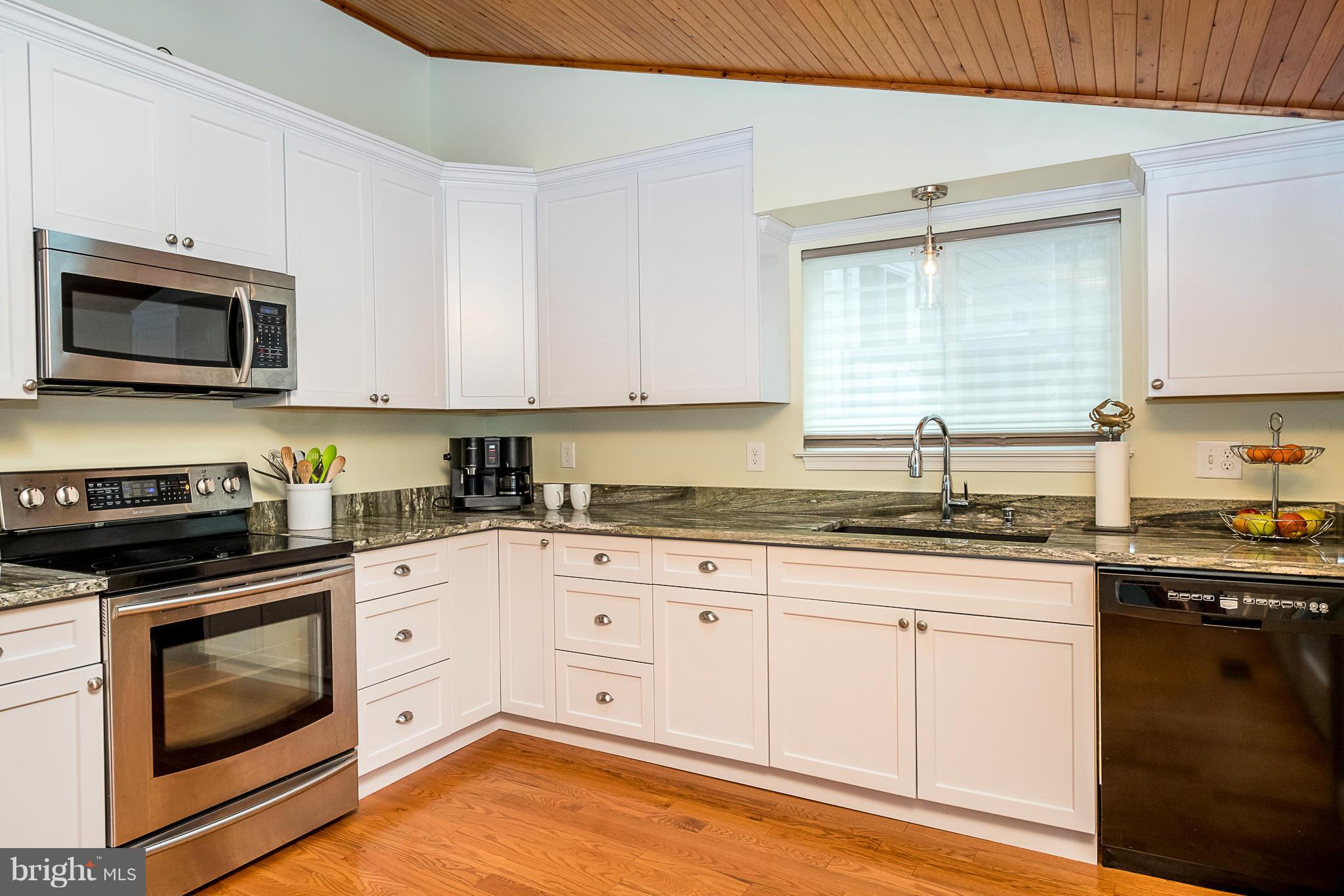 CRESSTON PARK - Residential