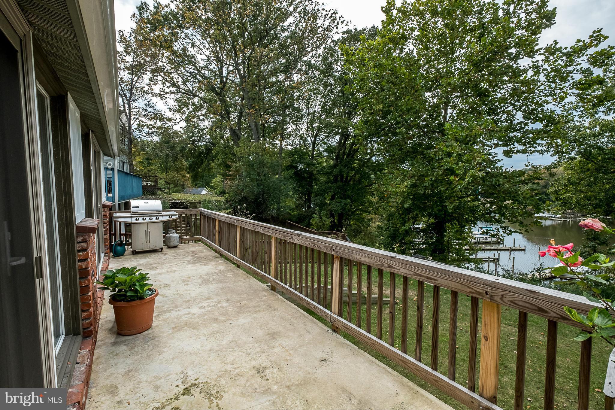 CRESSTON PARK - Residential