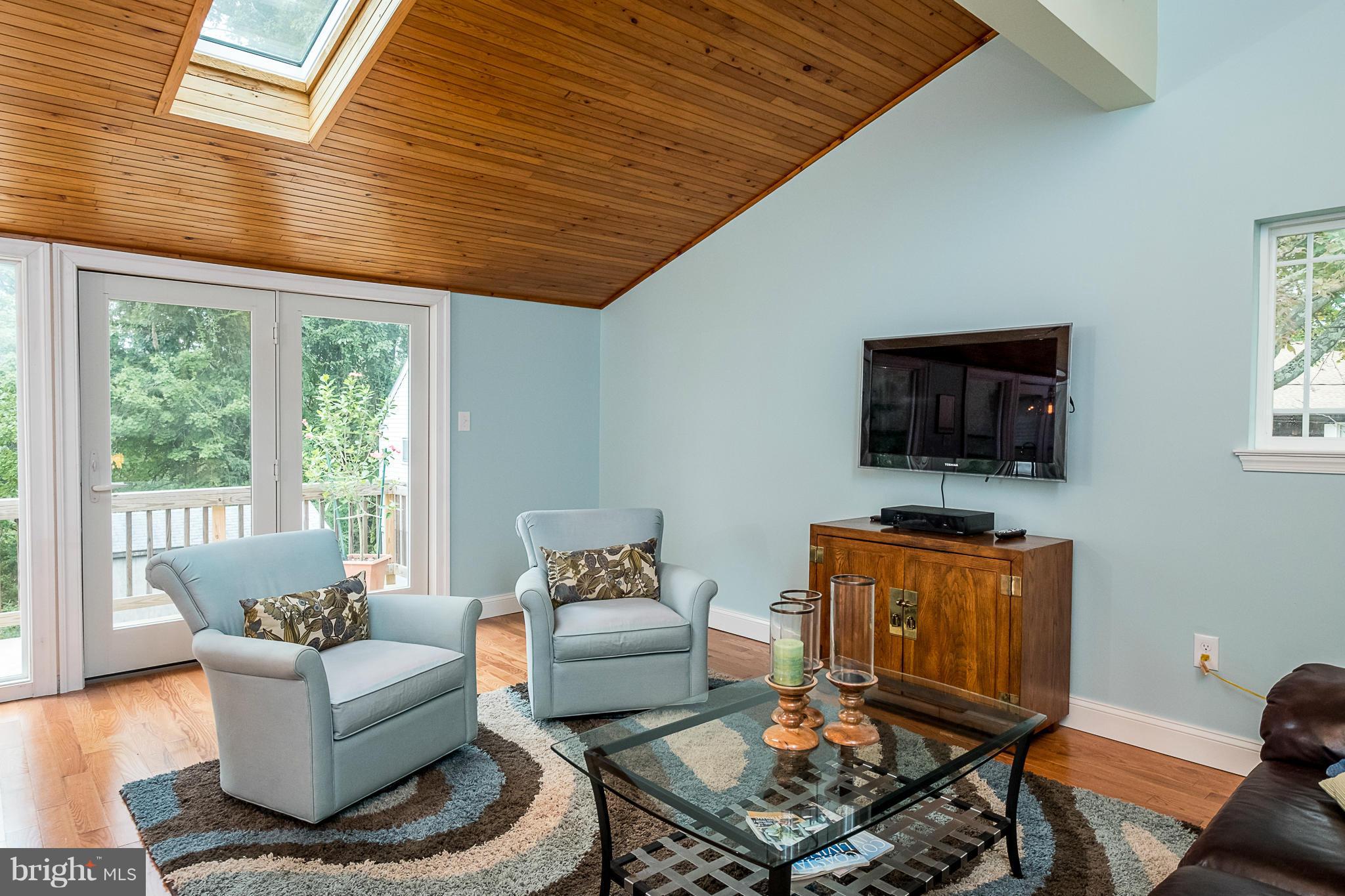 CRESSTON PARK - Residential