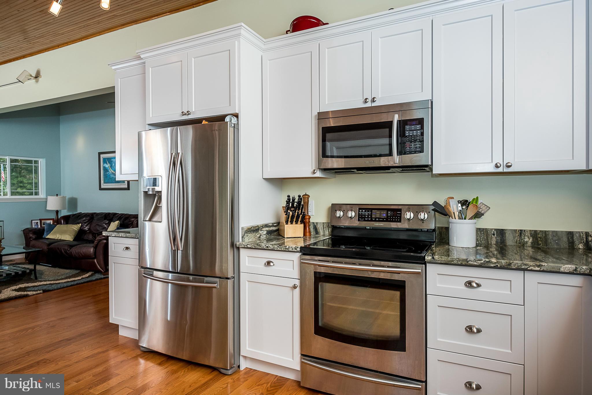 CRESSTON PARK - Residential