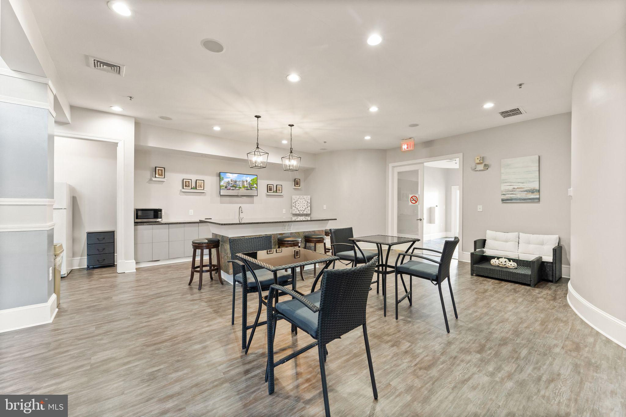 WESTCHESTER AT STRATFORD - Residential