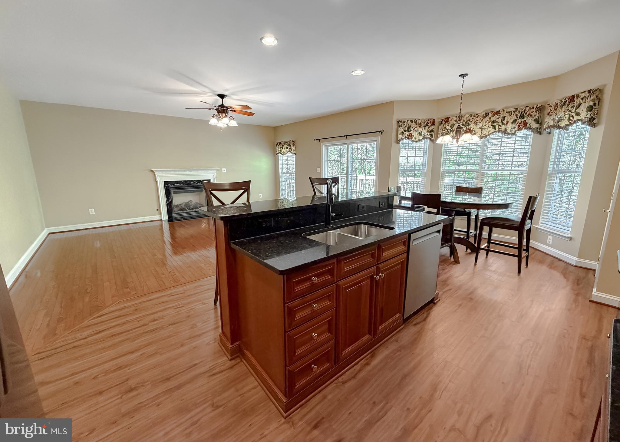 DAHLIA PARK OF WILDEWOOD - Residential