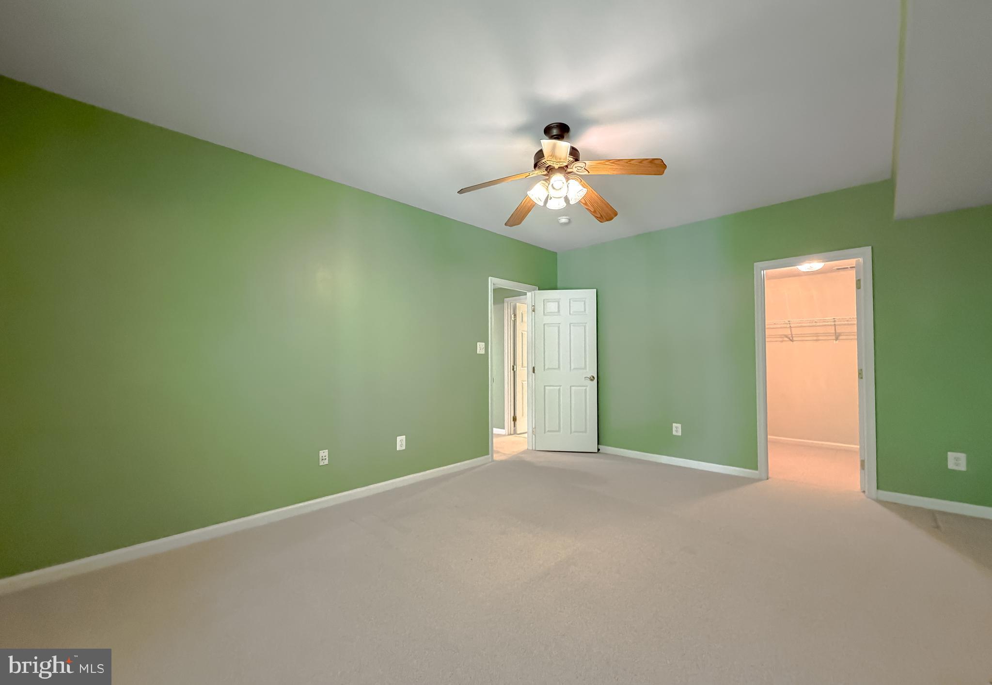 DAHLIA PARK OF WILDEWOOD - Residential