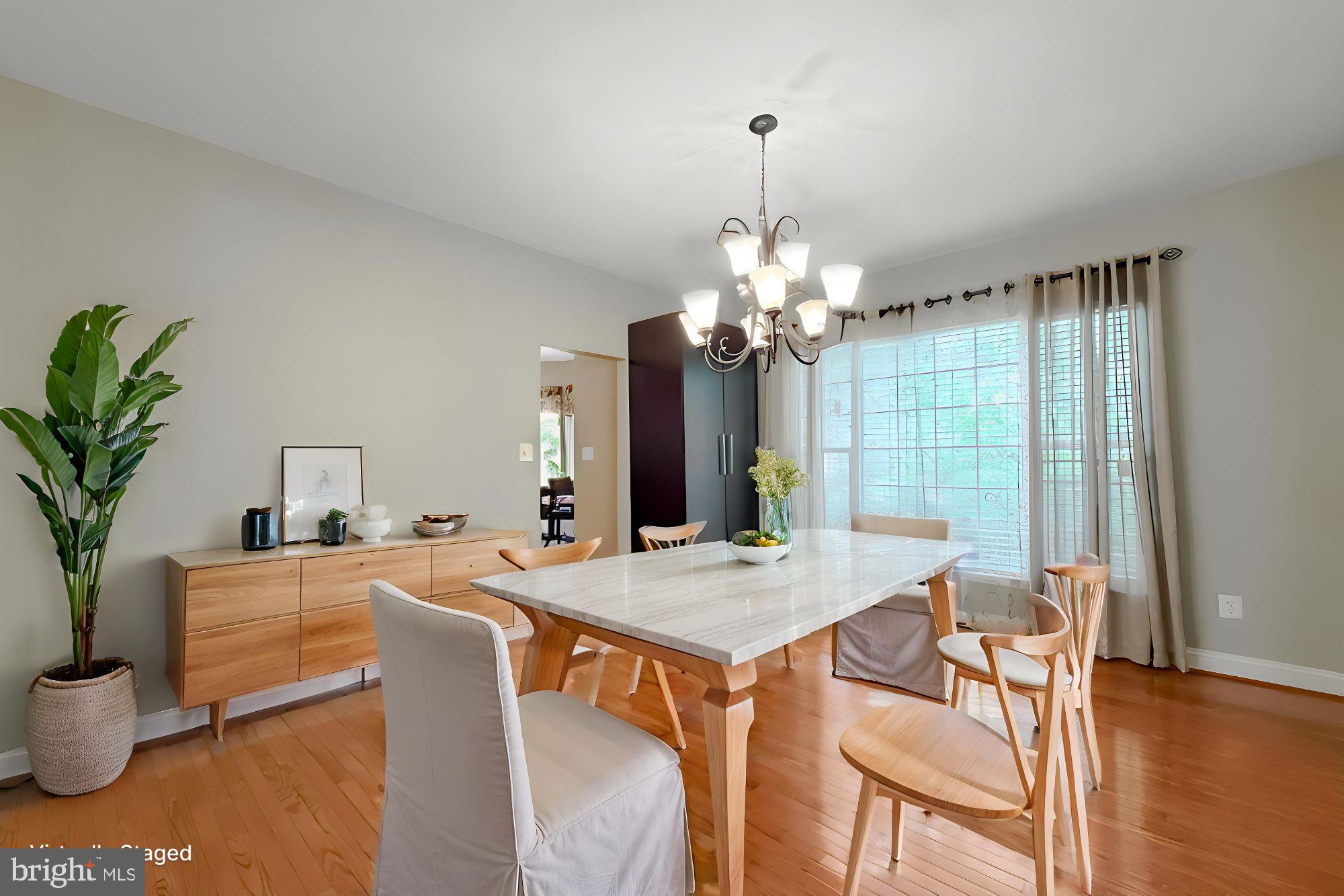 DAHLIA PARK OF WILDEWOOD - Residential