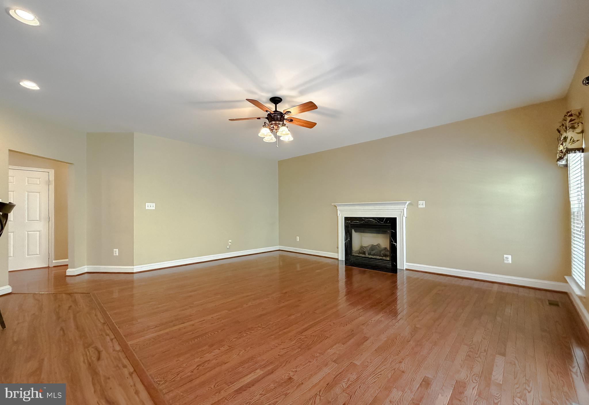 DAHLIA PARK OF WILDEWOOD - Residential