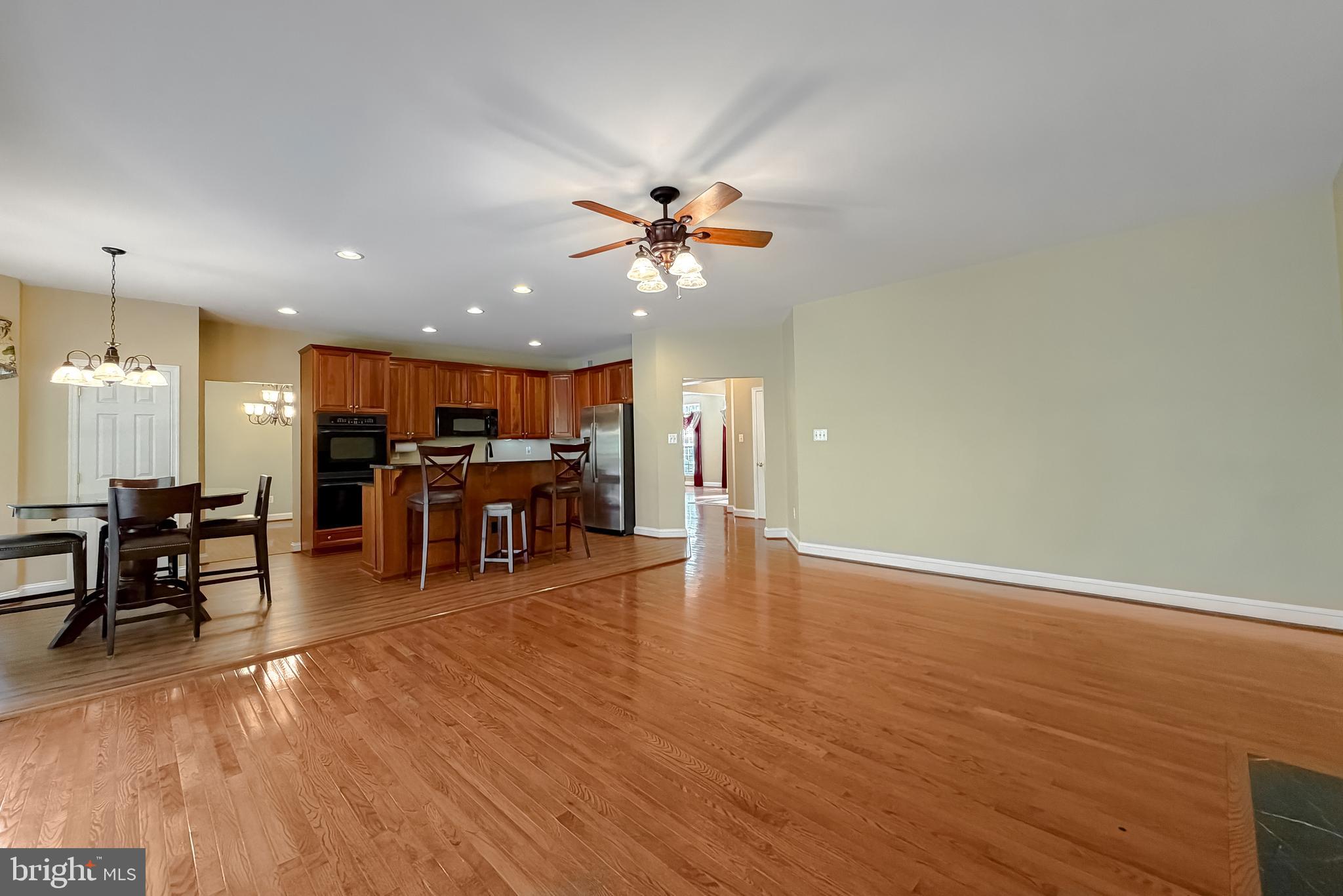 DAHLIA PARK OF WILDEWOOD - Residential