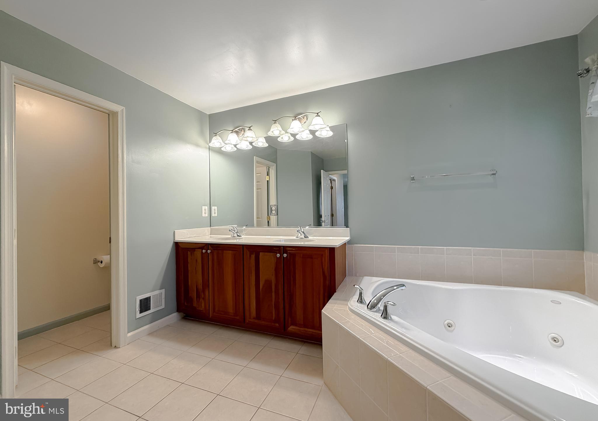 DAHLIA PARK OF WILDEWOOD - Residential