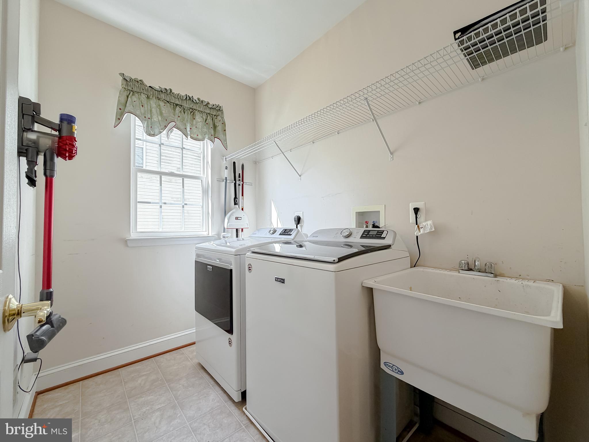 DAHLIA PARK OF WILDEWOOD - Residential