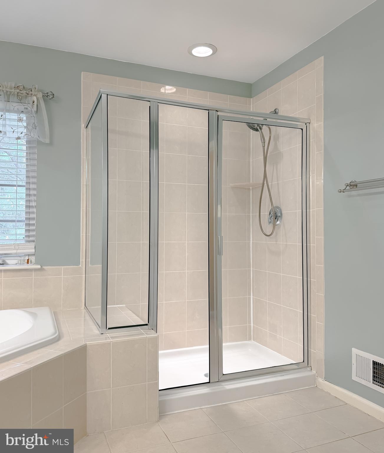 DAHLIA PARK OF WILDEWOOD - Residential