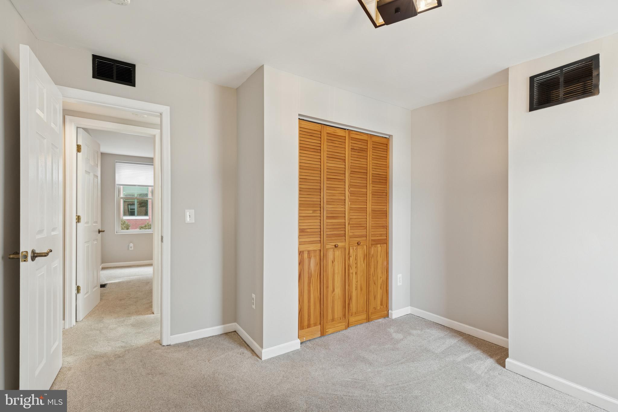 FEDERAL HILL HISTORIC DISTRICT - Residential Lease