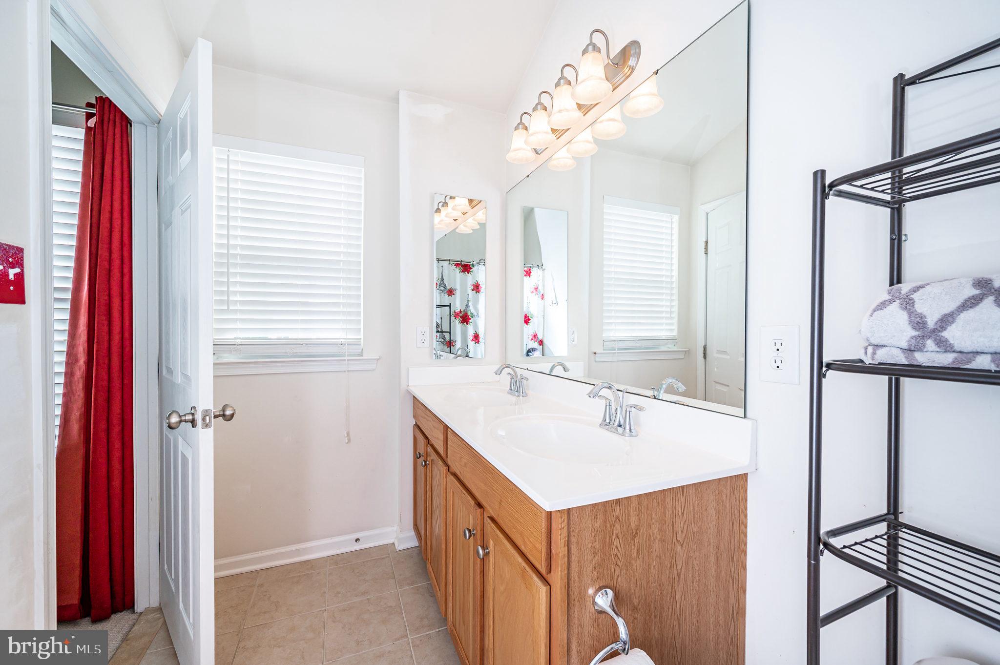 COTTAGE GREEN - Residential