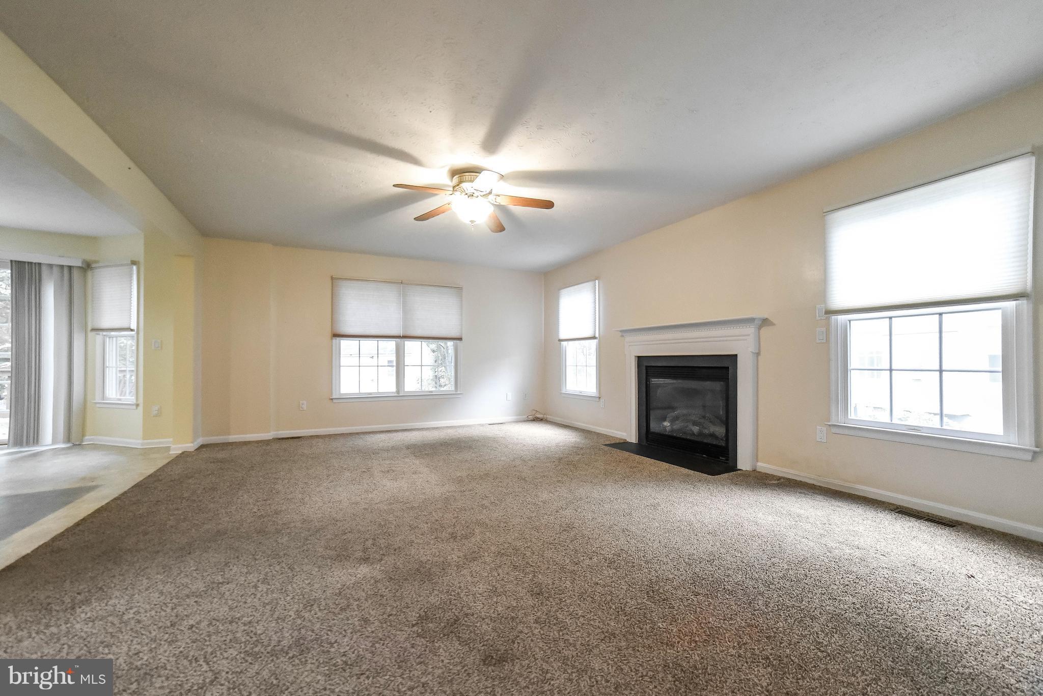 SYCAMORE HOLLOW OF WLDWD - Residential