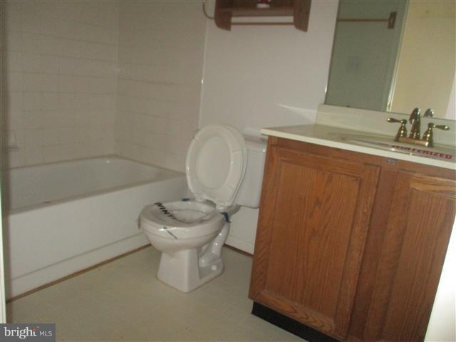 CHESTNUT HILL COVE - Residential