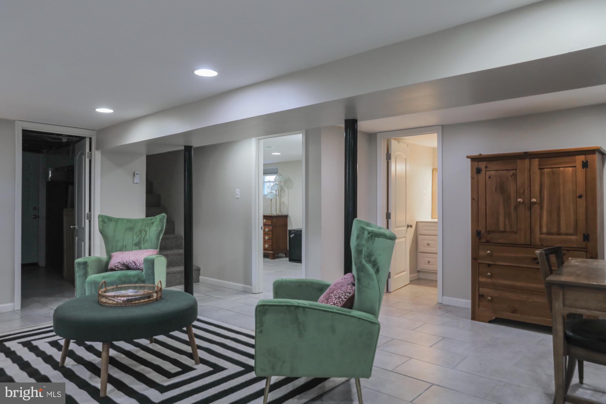 PARKVILLE - Residential