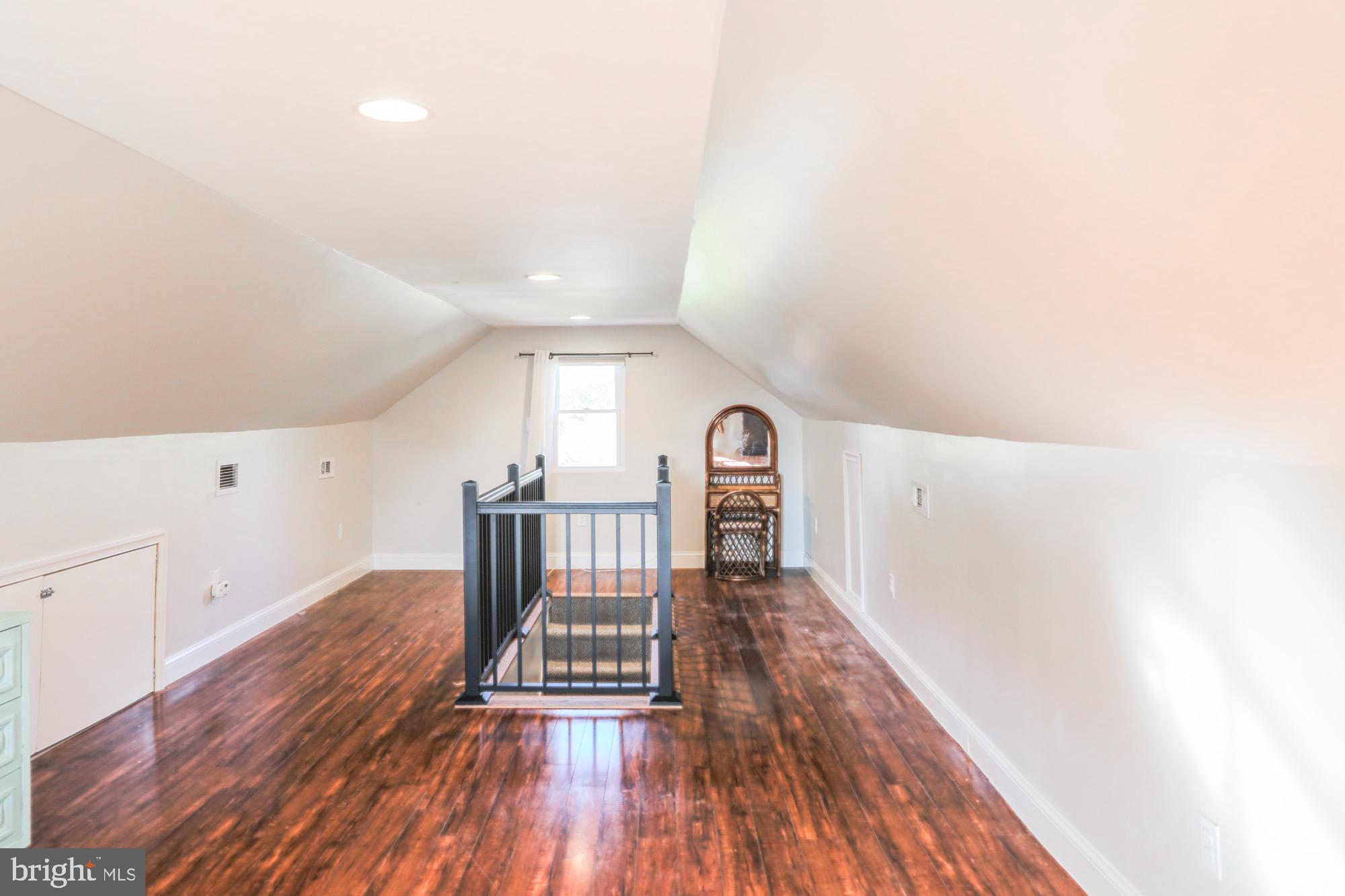 PARKVILLE - Residential