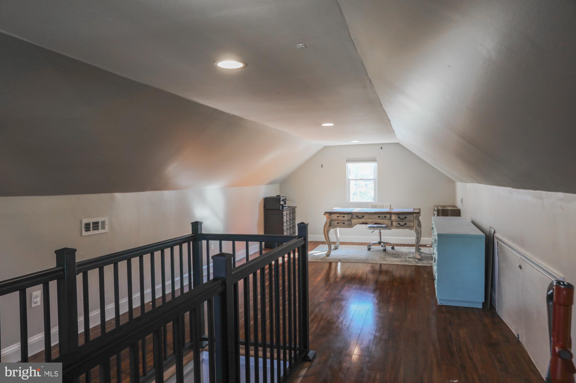 PARKVILLE - Residential