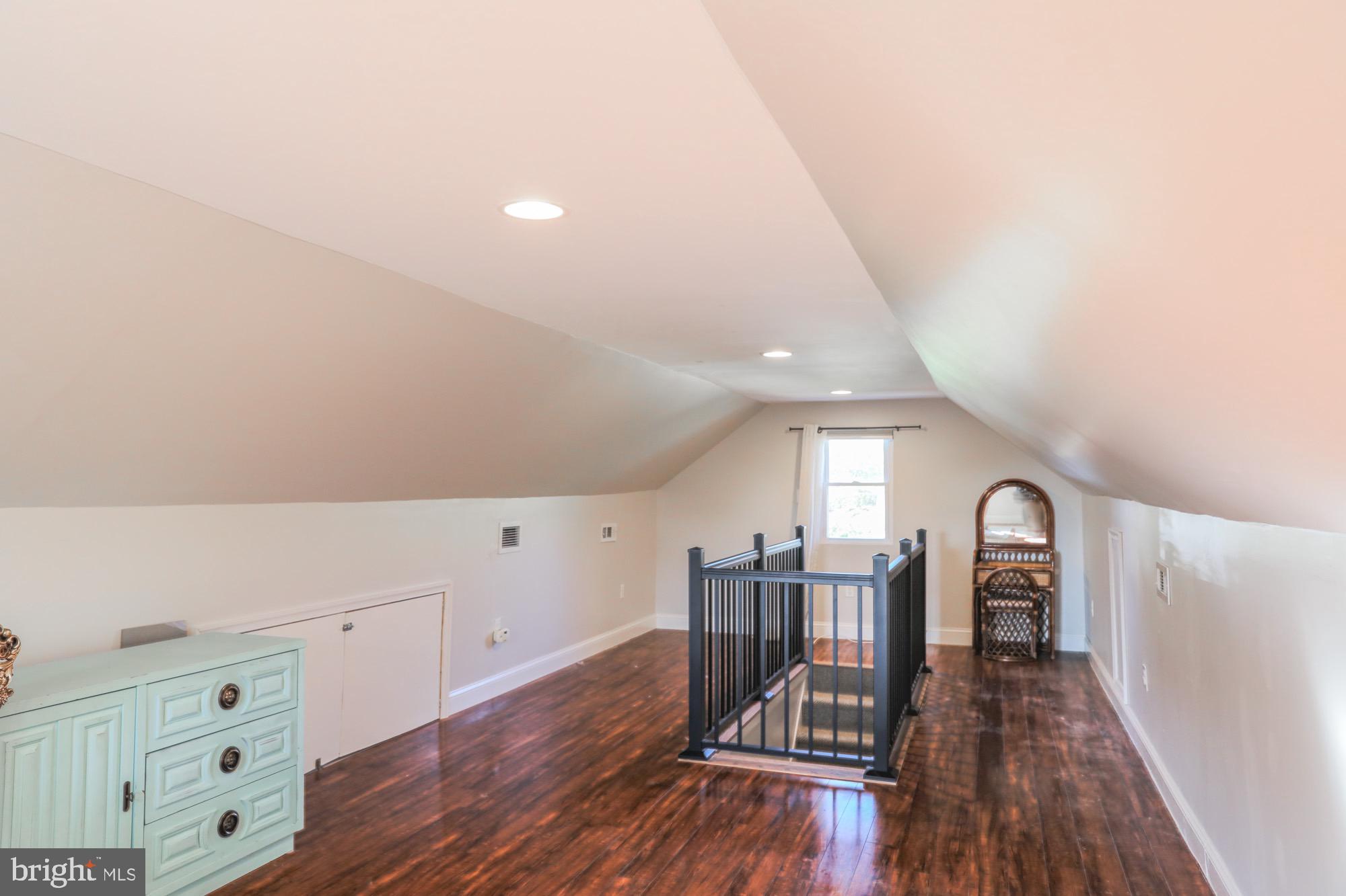 PARKVILLE - Residential