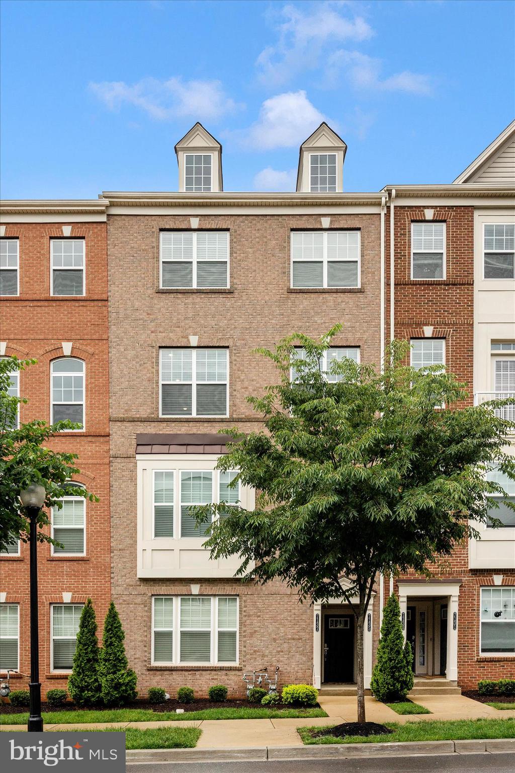 WESTVIEW SOUTH - Residential