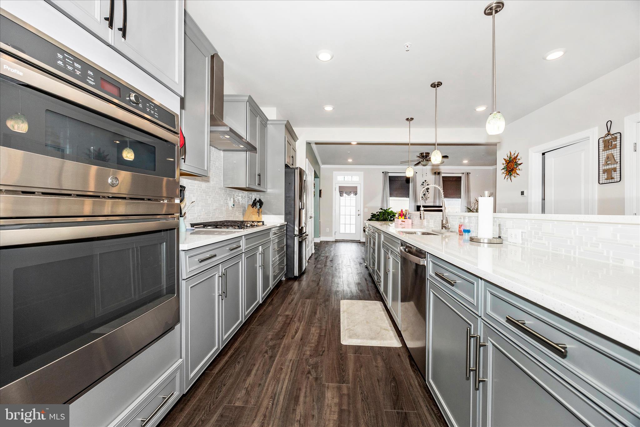 WESTVIEW SOUTH - Residential