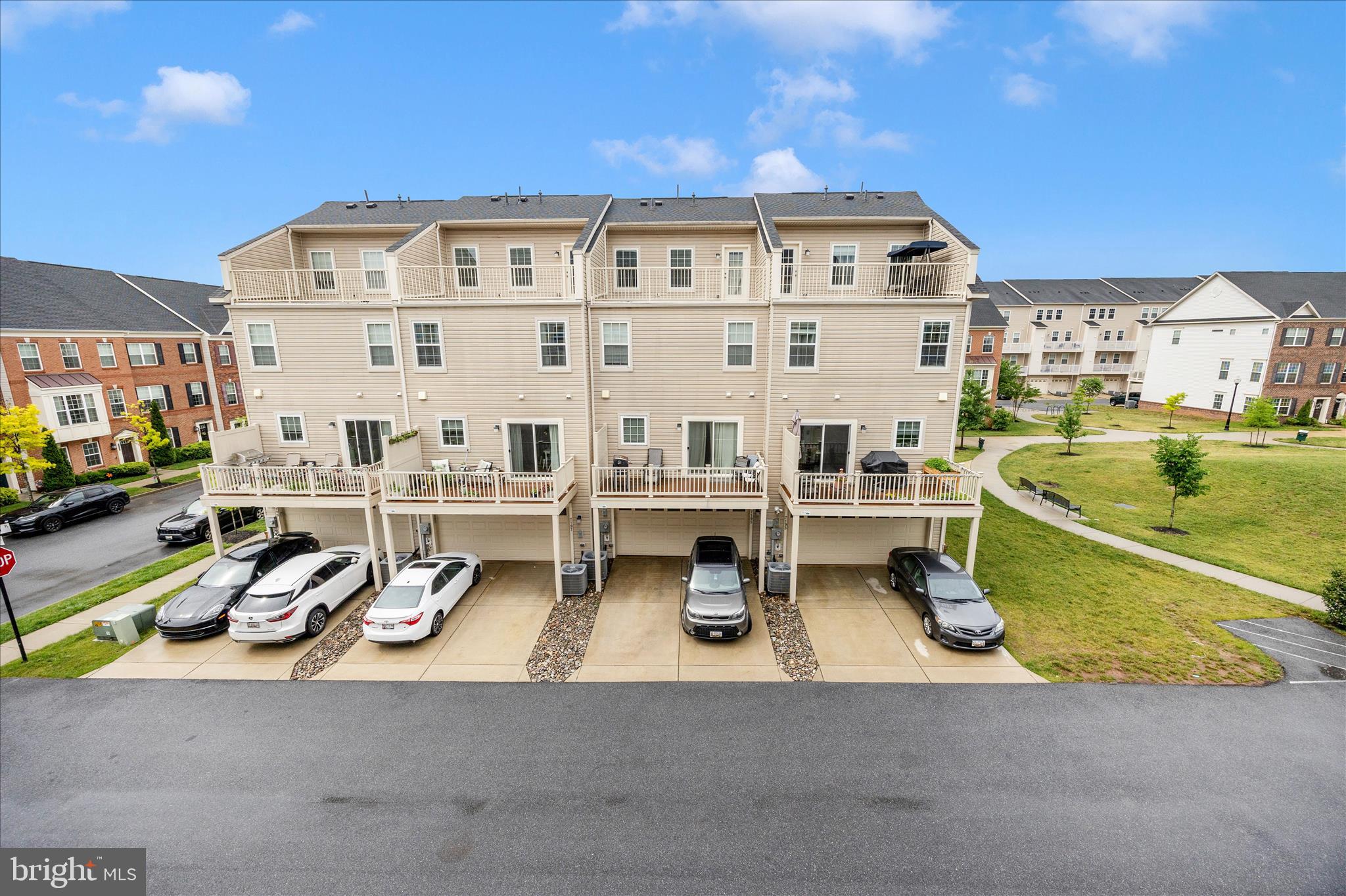 WESTVIEW SOUTH - Residential