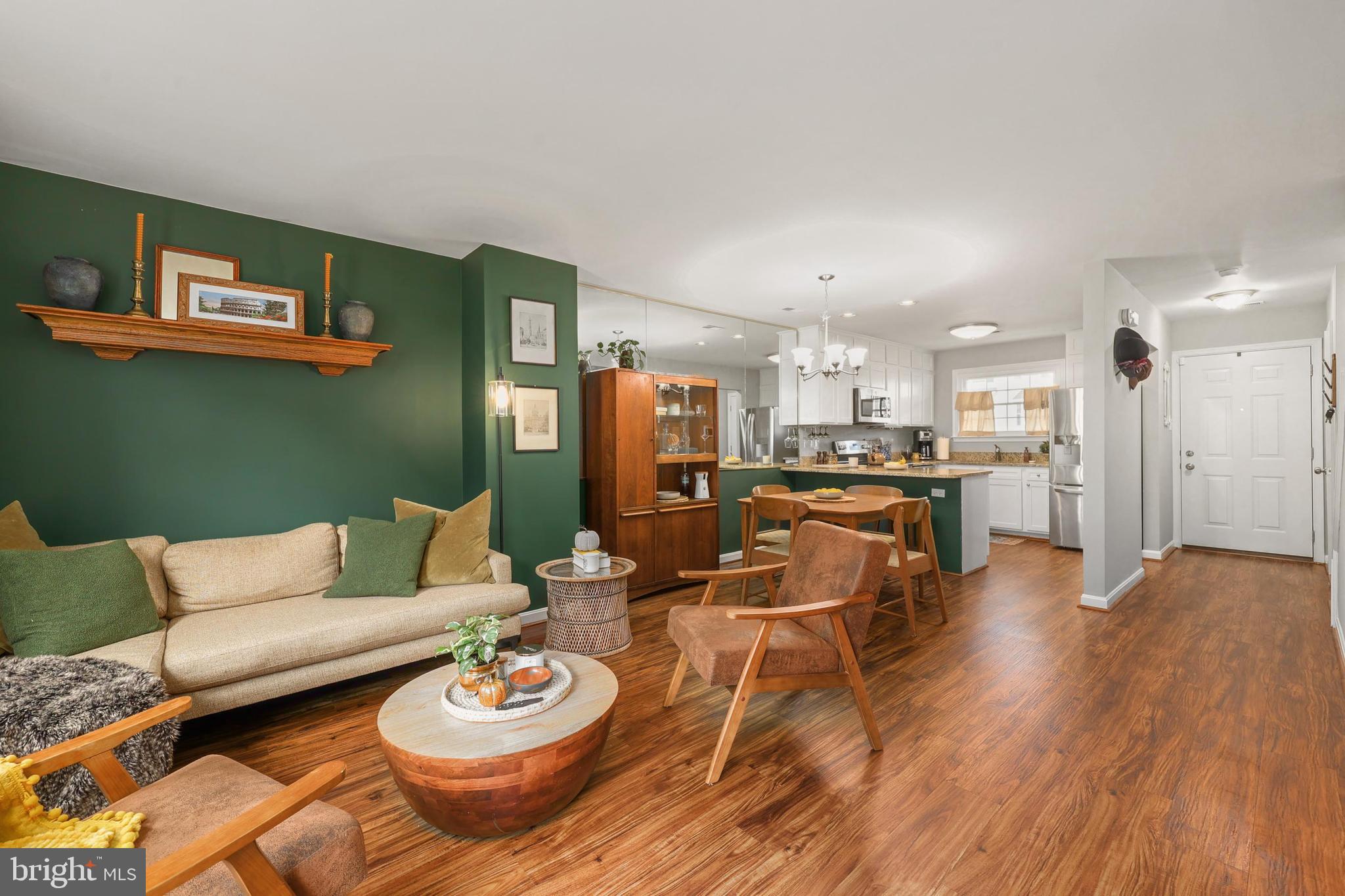 SUNNINGDALE MEADOWS - Residential