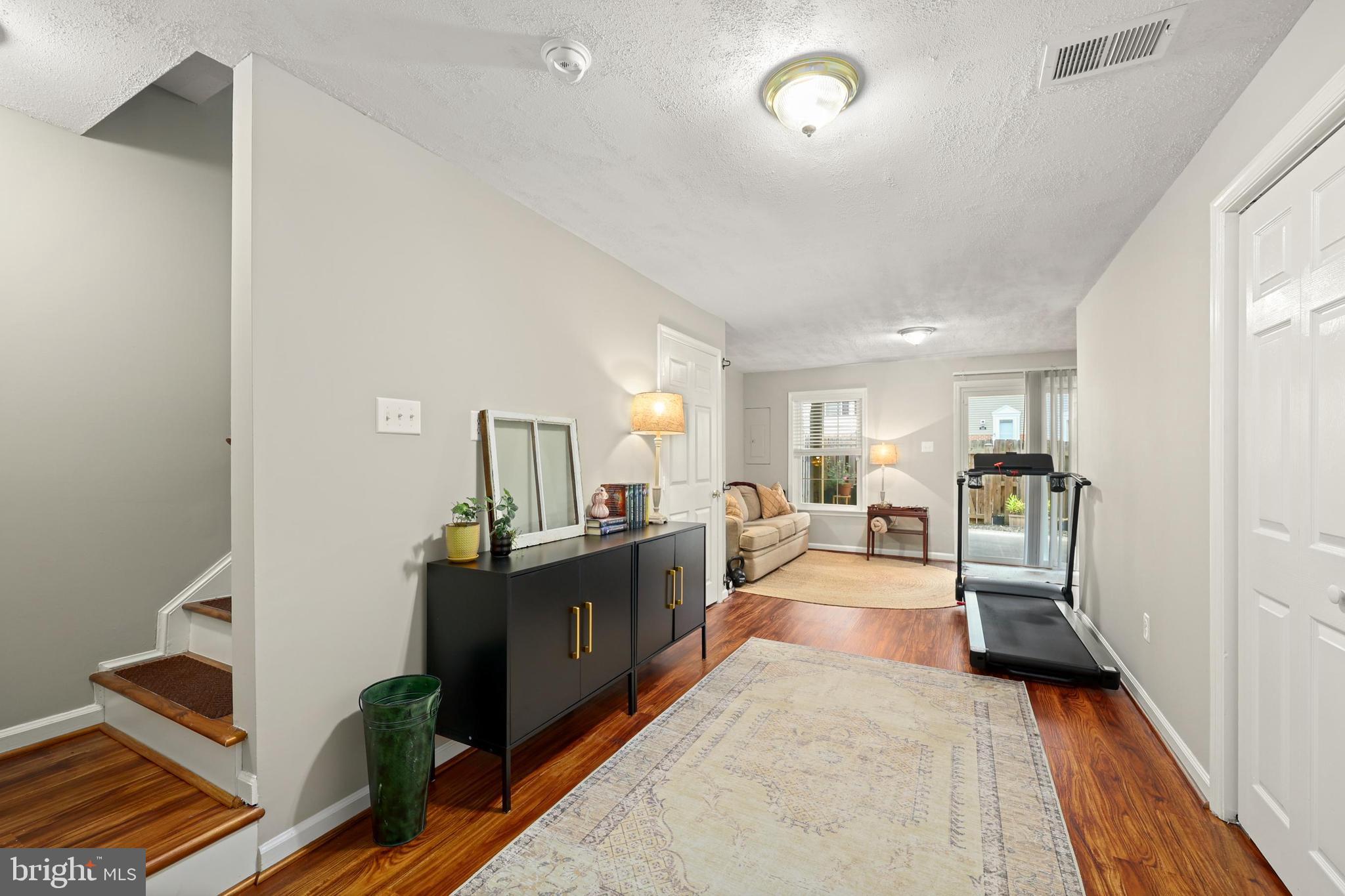 SUNNINGDALE MEADOWS - Residential