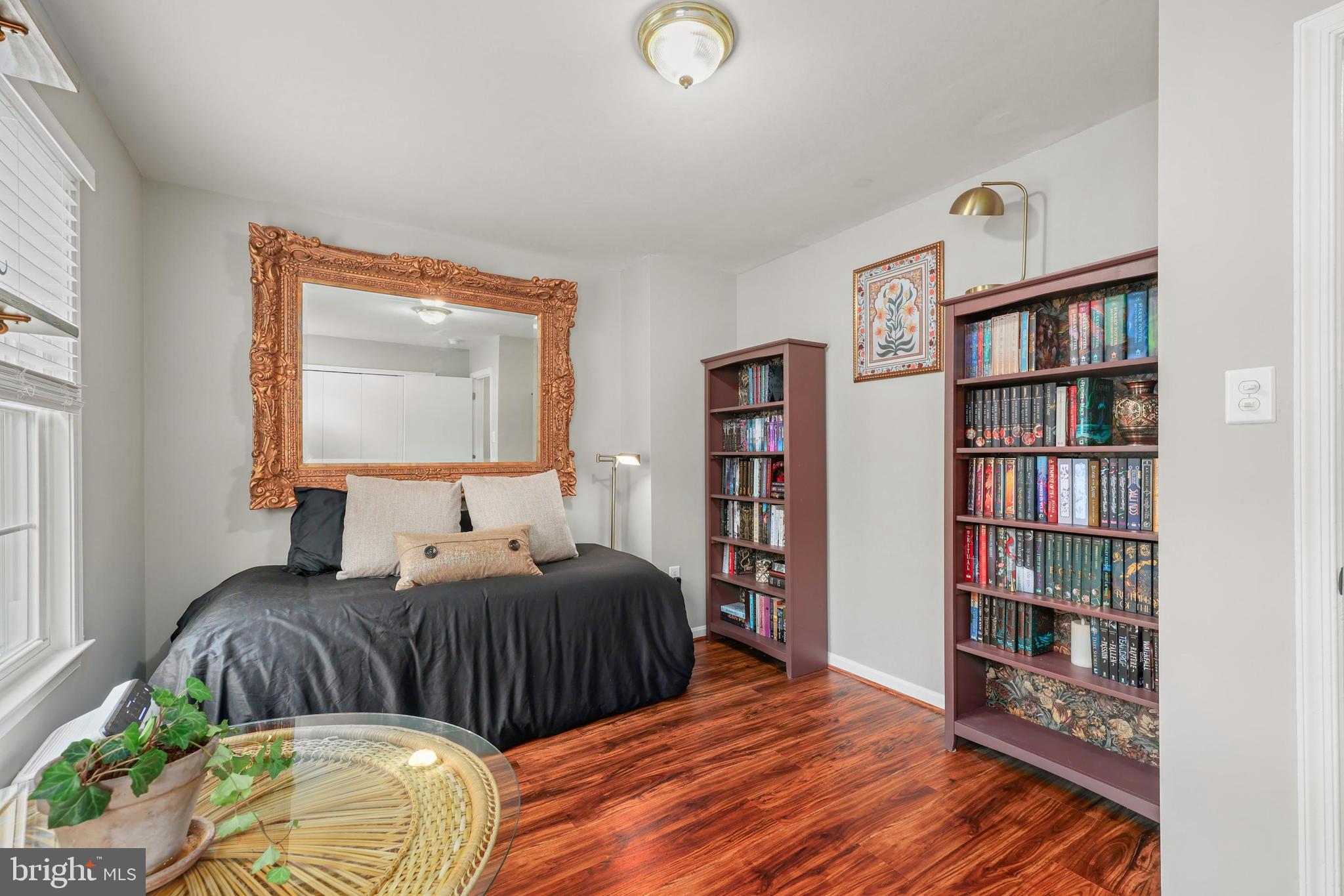 SUNNINGDALE MEADOWS - Residential