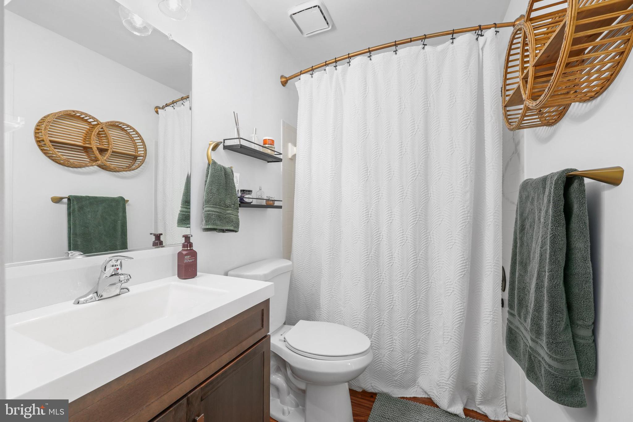 SUNNINGDALE MEADOWS - Residential