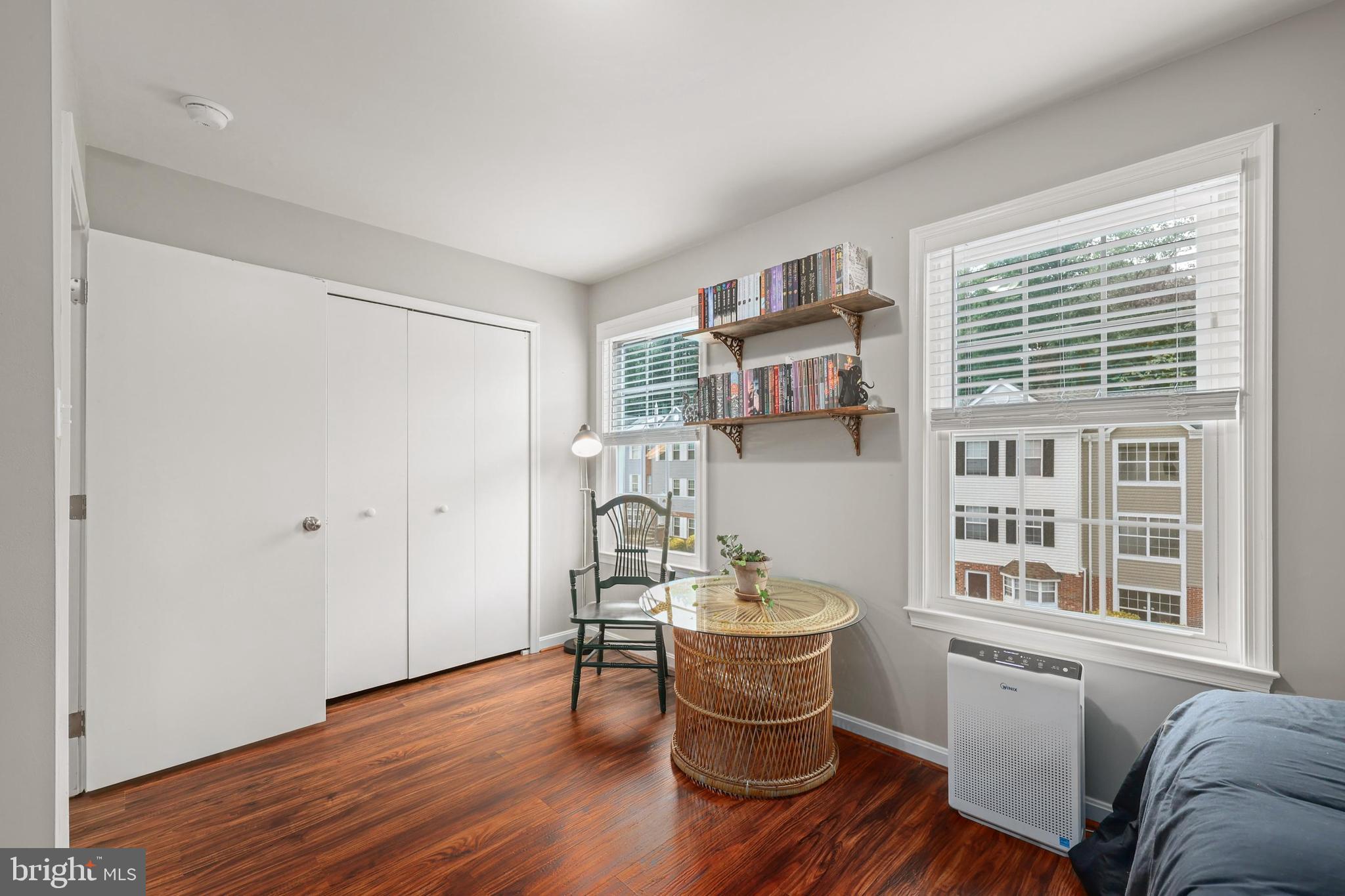 SUNNINGDALE MEADOWS - Residential